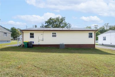 Rear view of house | Image 3