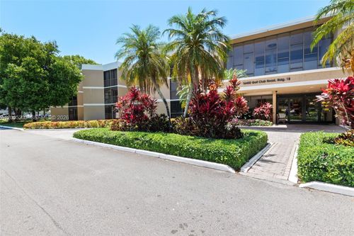 104-16400 Golf Club Rd, Weston, FL, 33326-1668 | Card Image