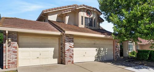 9370 Framington Way, Elk Grove, CA, 95758-4015 | Card Image