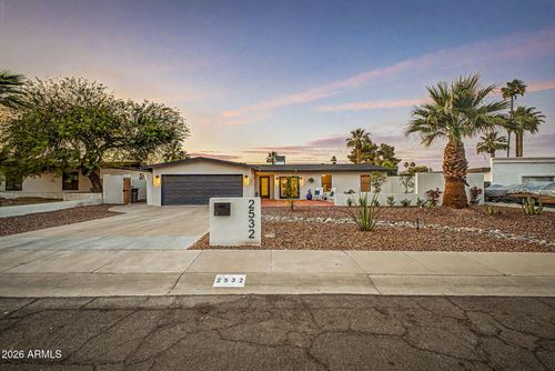 2532-e-sah-2532 E Sahuaro Dr, Phoenix, AZ, 85028-2538 | Card Image
