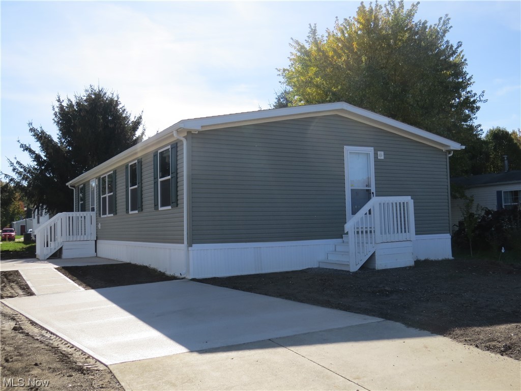 1578 Bogie Lane, For Sale in Painesville Township Zoocasa