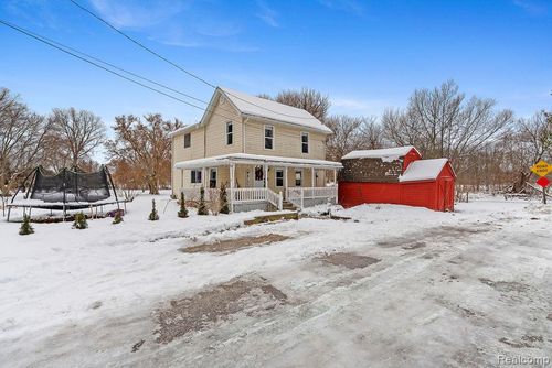 121 Mill St, Corunna, MI, 48817-1022 | Card Image