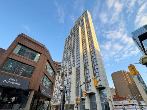 1802-1315 Bay St, Toronto, ON, M5R0E4 | Card Image