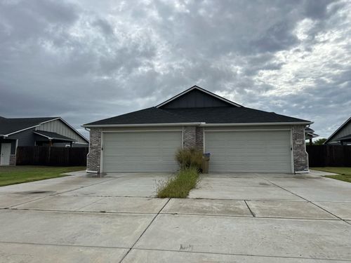 5795 E Bristol, Wichita, KS, 67220 | Card Image