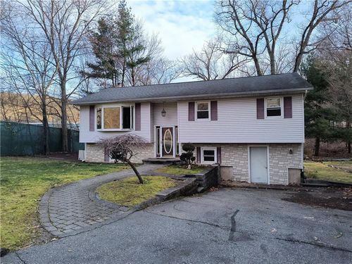 76 Fifth St, Hillburn, NY, 10931-2003 | Card Image