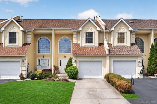 49 Oak Hill Rd, Middletown, NY, 10941-1365 | Card Image