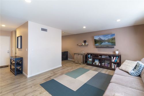 628 E Birch St, Brea, CA, 92821-5511 | Card Image