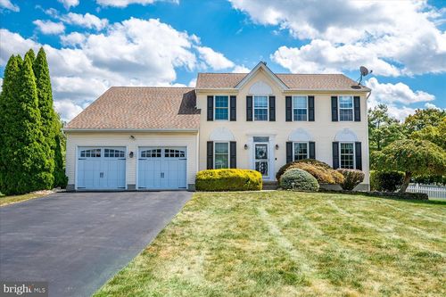 2 Acacia Ave, Robbinsville, NJ, 08691-3669 | Card Image