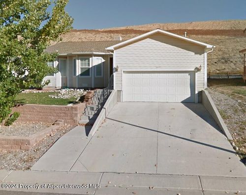 2474 Pioneer Way, Rifle, CO, 81650-3846 | Card Image
