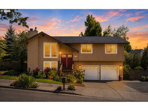 17190 Robb Pl, Lake Oswego, OR, 97034-5829 | Card Image