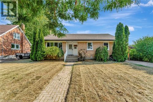 154 Brentwood Ave, Kitchener, ON, N2H2E1 | Card Image