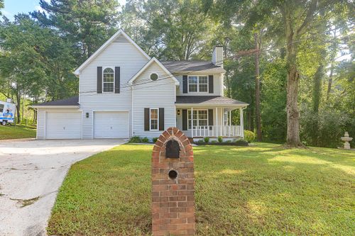 2125 Port Royal Dr, Soddy Daisy, TN, 37379-8840 | Card Image