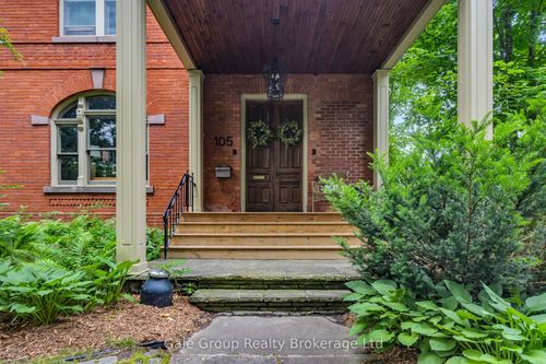 105 Vansittart Ave, Woodstock, ON, N4S6E5 | Card Image