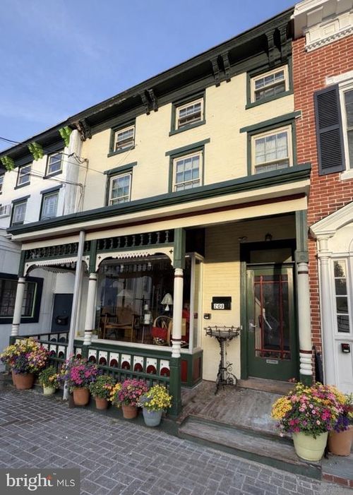 20 N Union St, Lambertville, NJ, 08530-2150 | Card Image