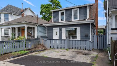 33 Highland Ave, House other with 2 bedrooms, 2 bathrooms and 2 parking in Hamilton ON | Image 2