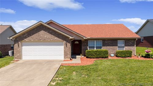5808 Quarter Ct, Jeffersonville, IN, 47130-8895 | Card Image