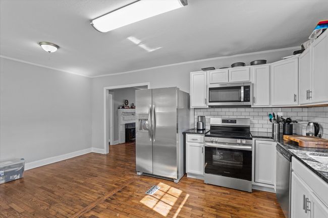 Kitchen | Image 10