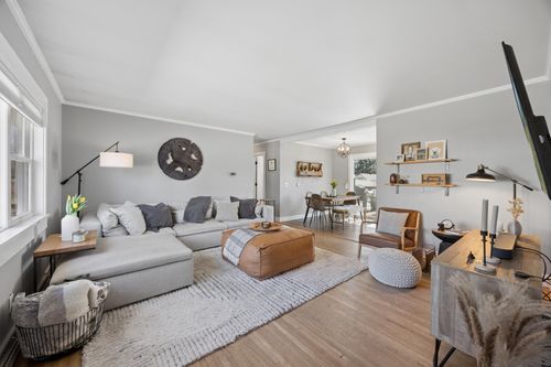 1225 Oak St W, Stillwater, MN, 55082-7021 | Card Image