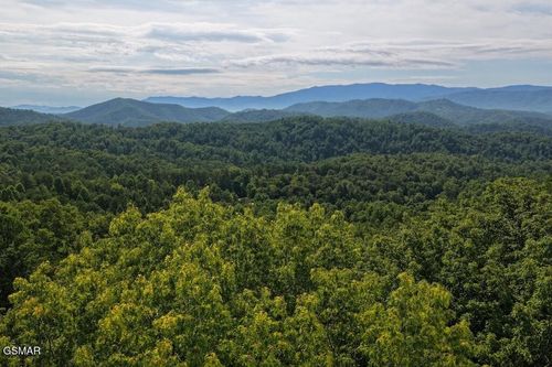 26 Shady Oaks Way, Sevierville, TN, 37876 | Card Image