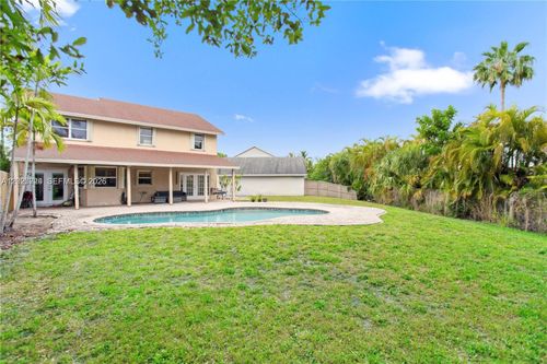 1051 Sw 95th Ter, Pembroke Pines, FL, 33025-3669 | Card Image