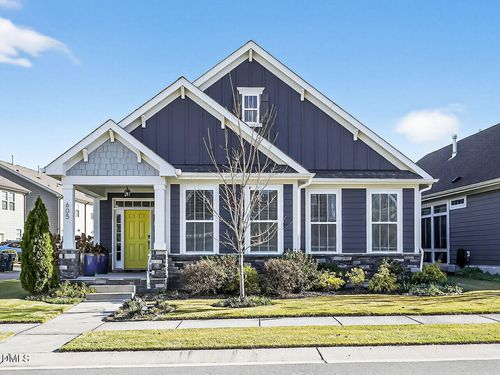 605 Midnight Moon Dr, Wendell, NC, 27591-4414 | Card Image