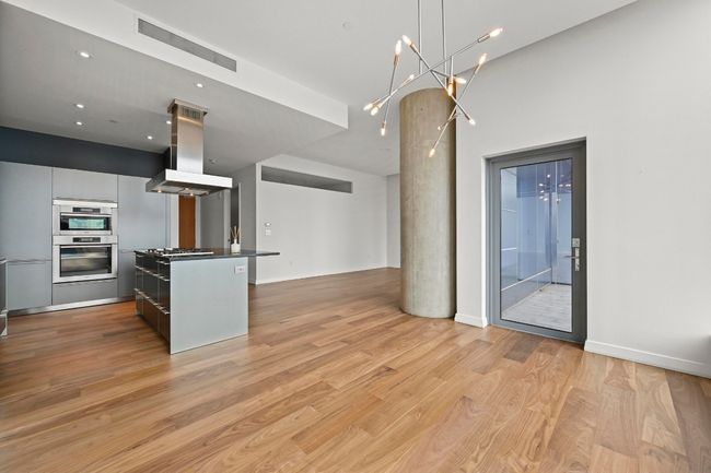 APT-2011 - 210 Lavaca St, Condo with 2 bedrooms, 3 bathrooms and 2 parking in Austin TX | Image 16