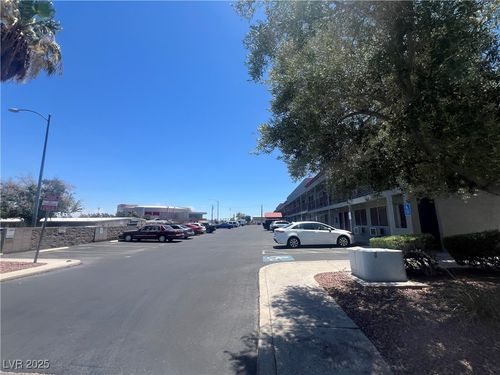 7-797 E Harmon Ave, Las Vegas, NV, 89119-6724 | Card Image