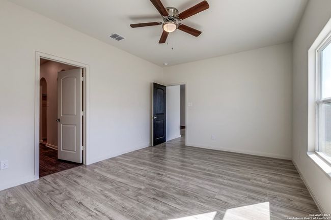 10818 Monterey Pike, House other with 5 bedrooms, 3 bathrooms and null parking in Converse TX | Image 22