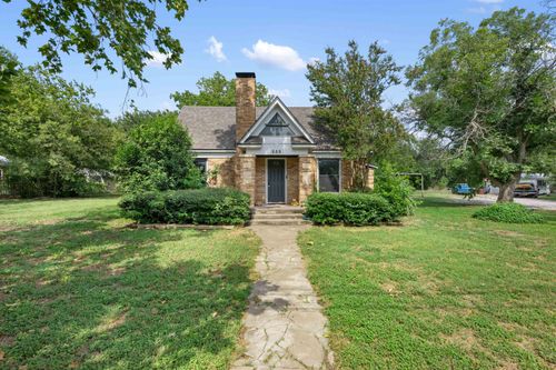 555 Hopewell Rd, Bertram, TX, 78605-4610 | Card Image