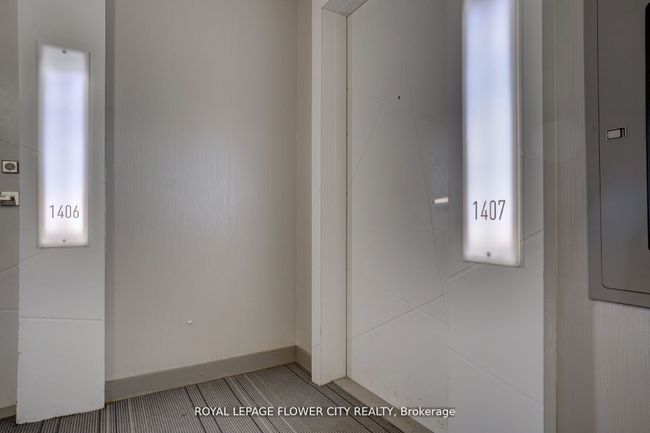 1407 - 12 York St, Condo with 2 bedrooms, 2 bathrooms and null parking in Toronto ON | Image 26