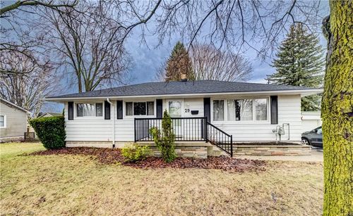 29 King St N, Harriston, ON, N0G1Z0 | Card Image