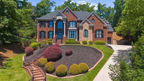 1370 Boomer Cir, Suwanee, GA, 30024-6611 | Card Image