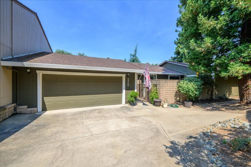 3250 Heights Dr, Cameron Park, CA, 95682-8543 | Card Image