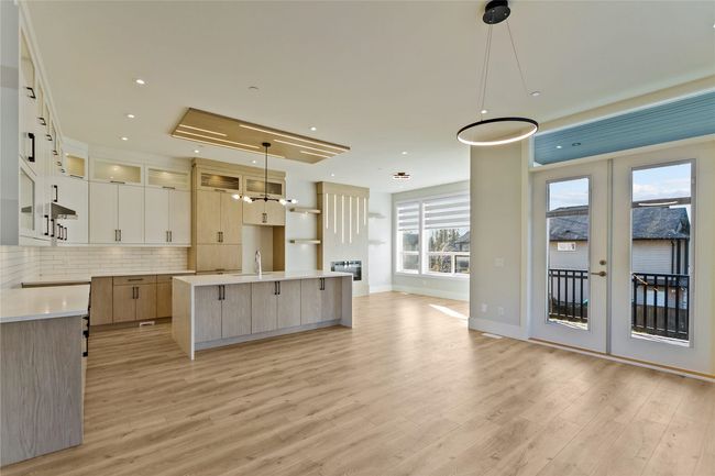 10897 Morrisette Pl, House other with 6 bedrooms, 5 bathrooms and 4 parking in Maple Ridge BC | Image 5