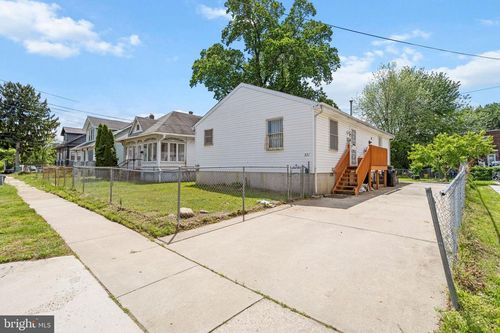 321 Linden Ave, Woodlynne, NJ, 08107-2132 | Card Image