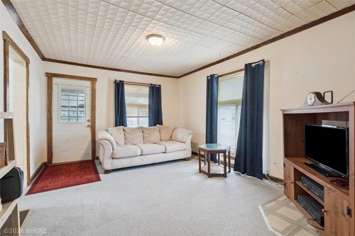 1803 Tama St, Boone, IA, 50036-1318 | Card Image