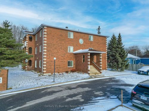 6-570 Graham Dr, North Bay, ON, P1B9M7 | Card Image