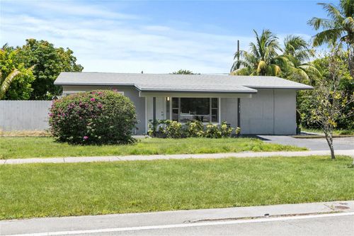 1010 Ne 24th St, Pompano Beach, FL, 33064-6441 | Card Image