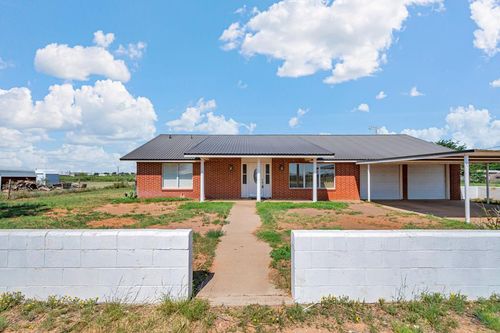 820 Se 2001, Andrews, TX, 79714-5912 | Card Image