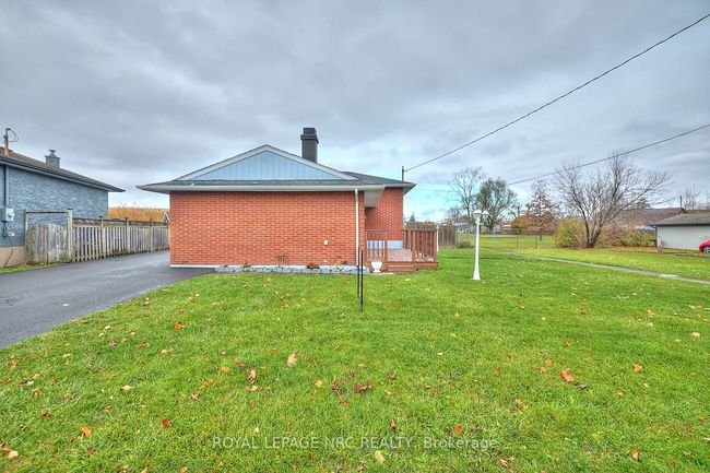 7405 Susan Cres, House other with 4 bedrooms, 2 bathrooms and 4 parking in Niagara Falls ON | Image 7