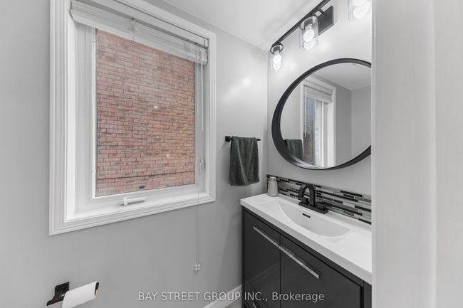 112 Barnham St, House attached with 5 bedrooms, 4 bathrooms and 2 parking in Ajax ON | Image 34