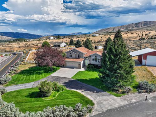 1153 City Creek Rd, Pocatello, ID, 83204-4318 | Card Image