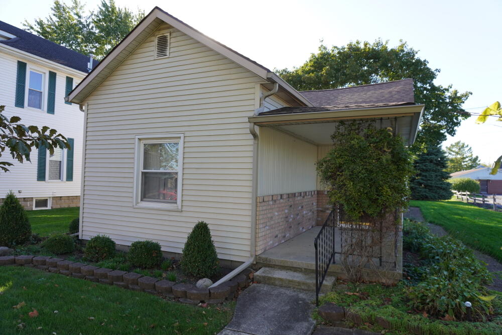 Perry St, Wapakoneta, OH 45895