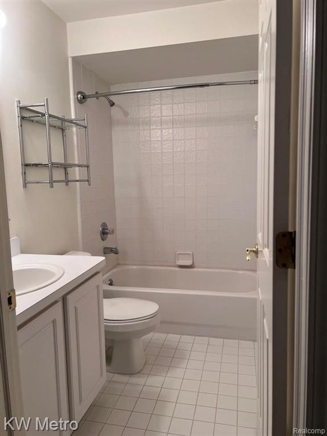 1440 S Main Street, Sold in Royal Oak Zoocasa