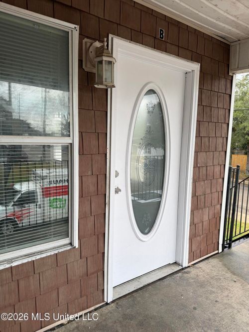 b-280 Rodenberg Ave, Biloxi, MS, 39531-5372 | Card Image