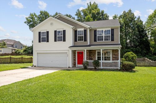 658 Yorkshire Dr, Clayton, NC, 27520-2971 | Card Image
