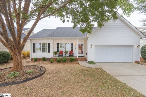 152 Elliott Cir, Anderson, SC, 29621-3361 | Card Image