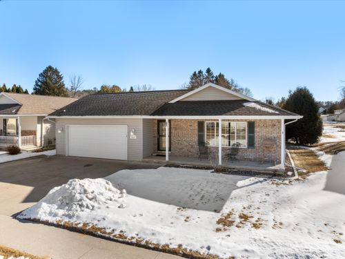 4017 Delta St, Manitowoc, WI, 54220-3529 | Card Image