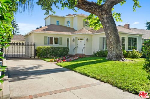 11552 Hesby St, Valley Village, CA, 91601-3617 | Card Image