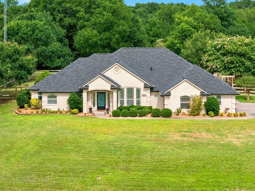 4069 Tracy Ln, Greenville, TX, 75402-5438 | Card Image